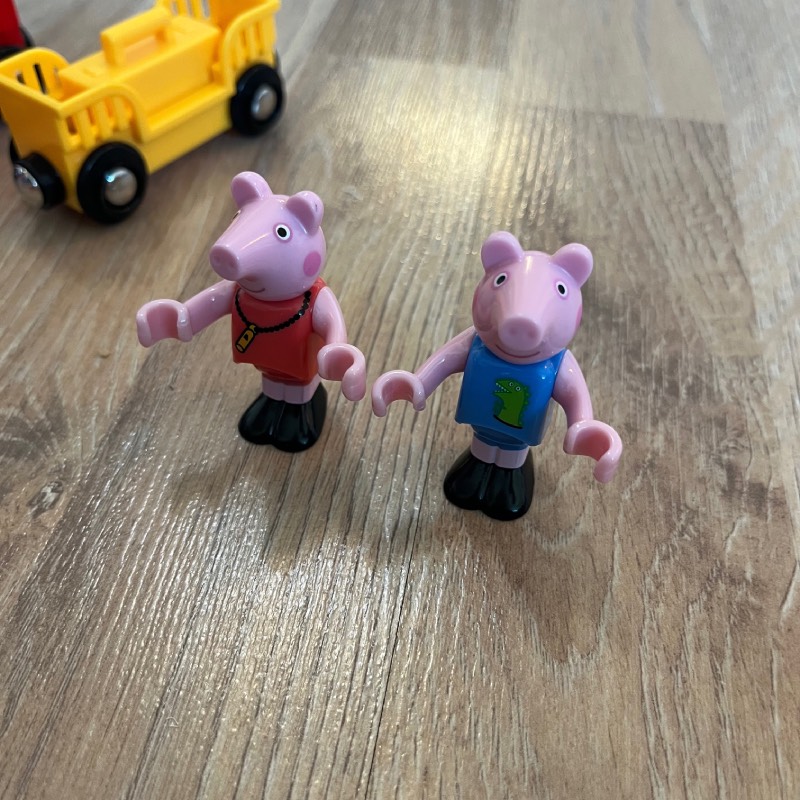 Spielzeug-Eisenbahn: "Peppa Wutz Zug" von BRIO im Review von BRIO ©https://dadslife.de