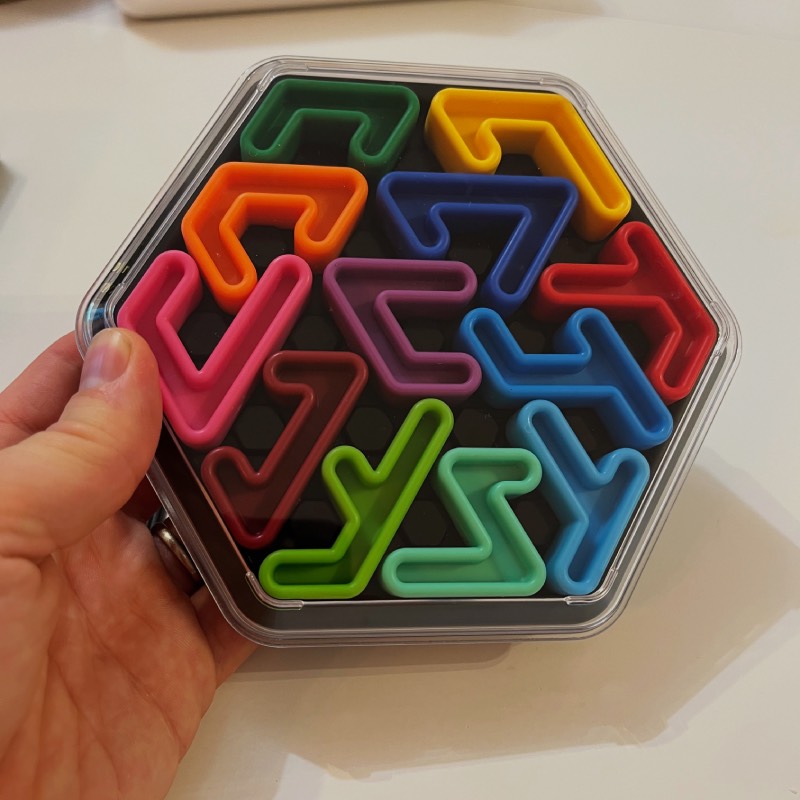 Logikspiel: "IQ Hexagon" von SmartGames im Review von SmartGames ©https://dadslife.de
