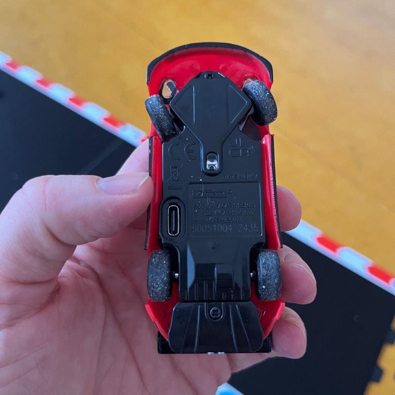 Rennbahn-Set "Carrera Hybrid: Devil Drivers" von Carrera ©https://dadslife.de