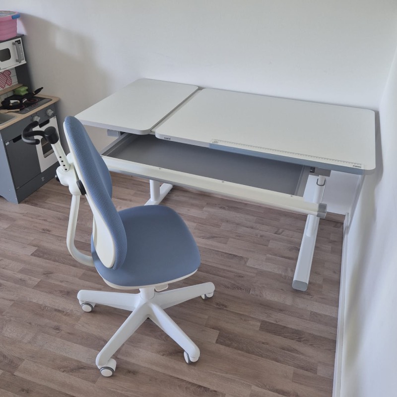 Höhenverstellbarer Kinderschreibtisch "Diego GT" von Paidi ©https://dadslife.de