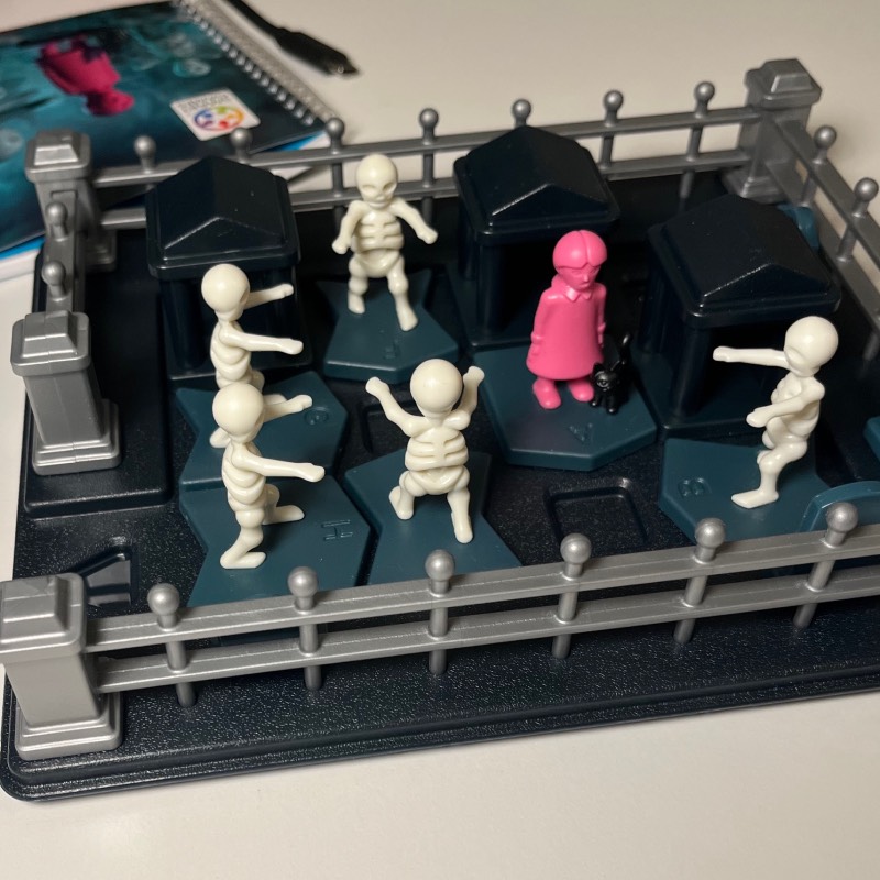 Logikspiel: "Grusel Gruft" von SmartGames im Review von SmartGames ©https://dadslife.de