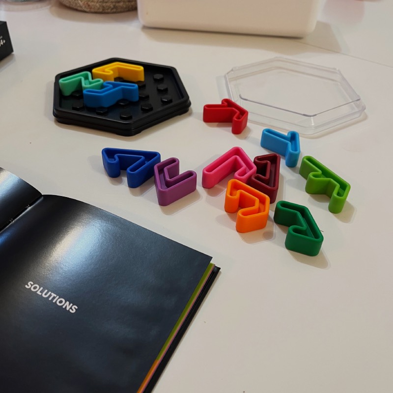 Logikspiel: "IQ Hexagon" von SmartGames im Review von SmartGames ©https://dadslife.de