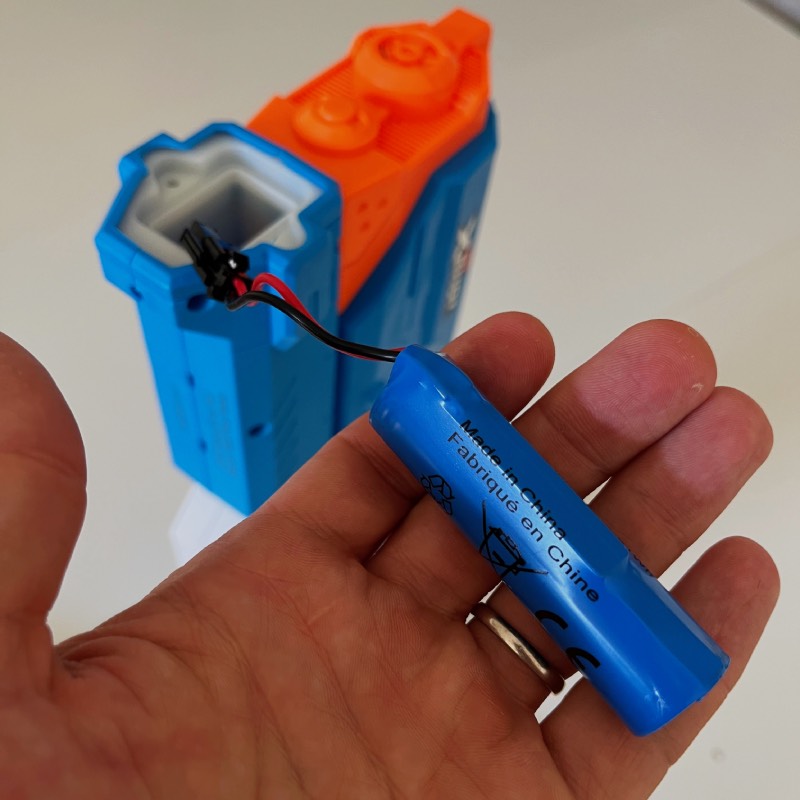 Wasserpistole "X-Shot Hydra Pulse" von Zuru ©https://dadslife.de