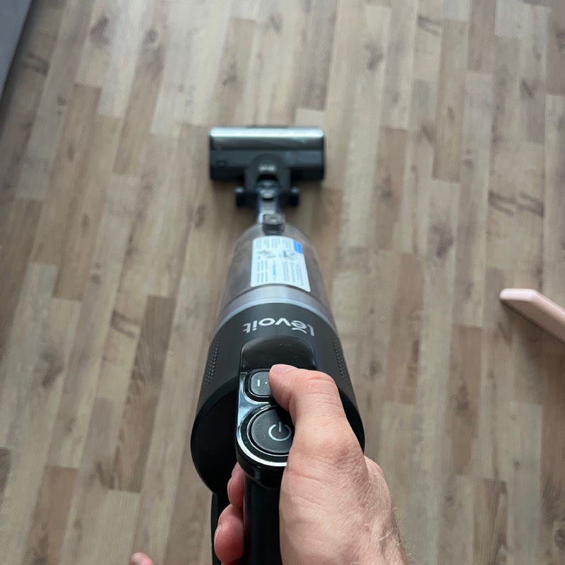 Akku-Staubsauger: "LVAC-200 MAX" von Levoit im Review von Levoit ©https://dadslife.de