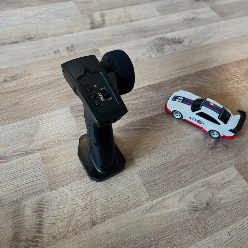 Ferngesteuertes Auto "Mini Drift Car" von wheelfun ©https://dadslife.de
