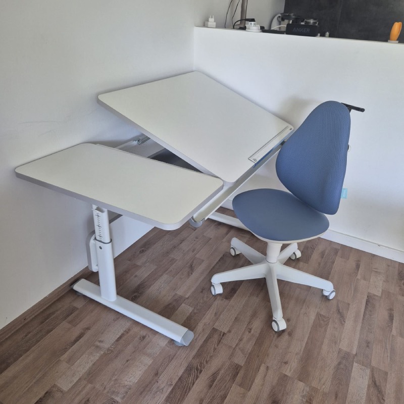 Höhenverstellbarer Kinderschreibtisch "Diego GT" von Paidi ©https://dadslife.de