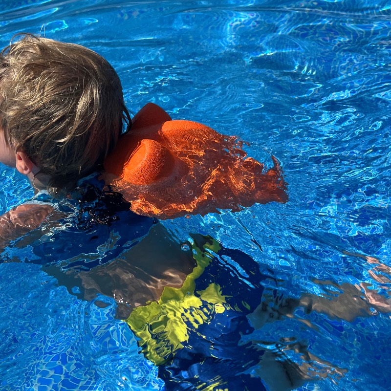 Schwimmhilfe: "Fibby" von Fibby im Review von Fibby ©https://dadslife.de