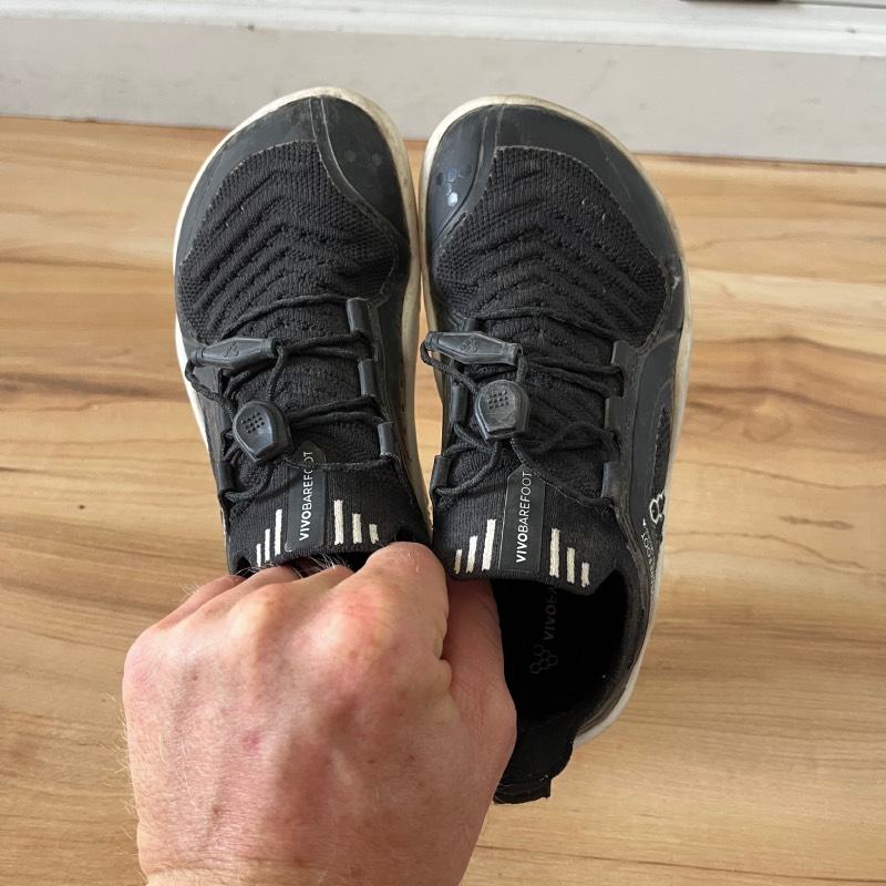 Barfußschuhe: "Primus Trail Knit FG Kids" von Vivobarefoot im Review von Vivobarefoot ©https://dadslife.de