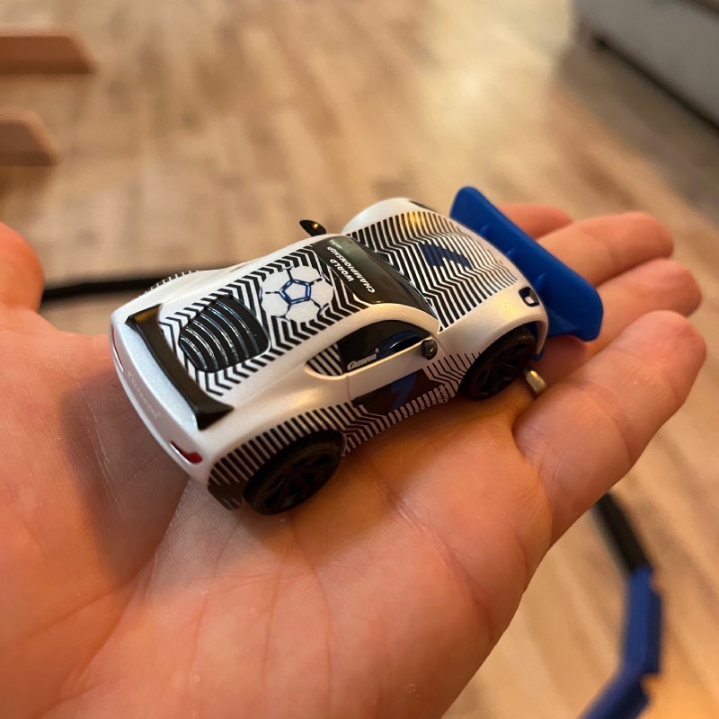 Ferngesteuerte Autos: "RC Soccer Set World Championship" von Carrera im Review von Carrera ©https://dadslife.de