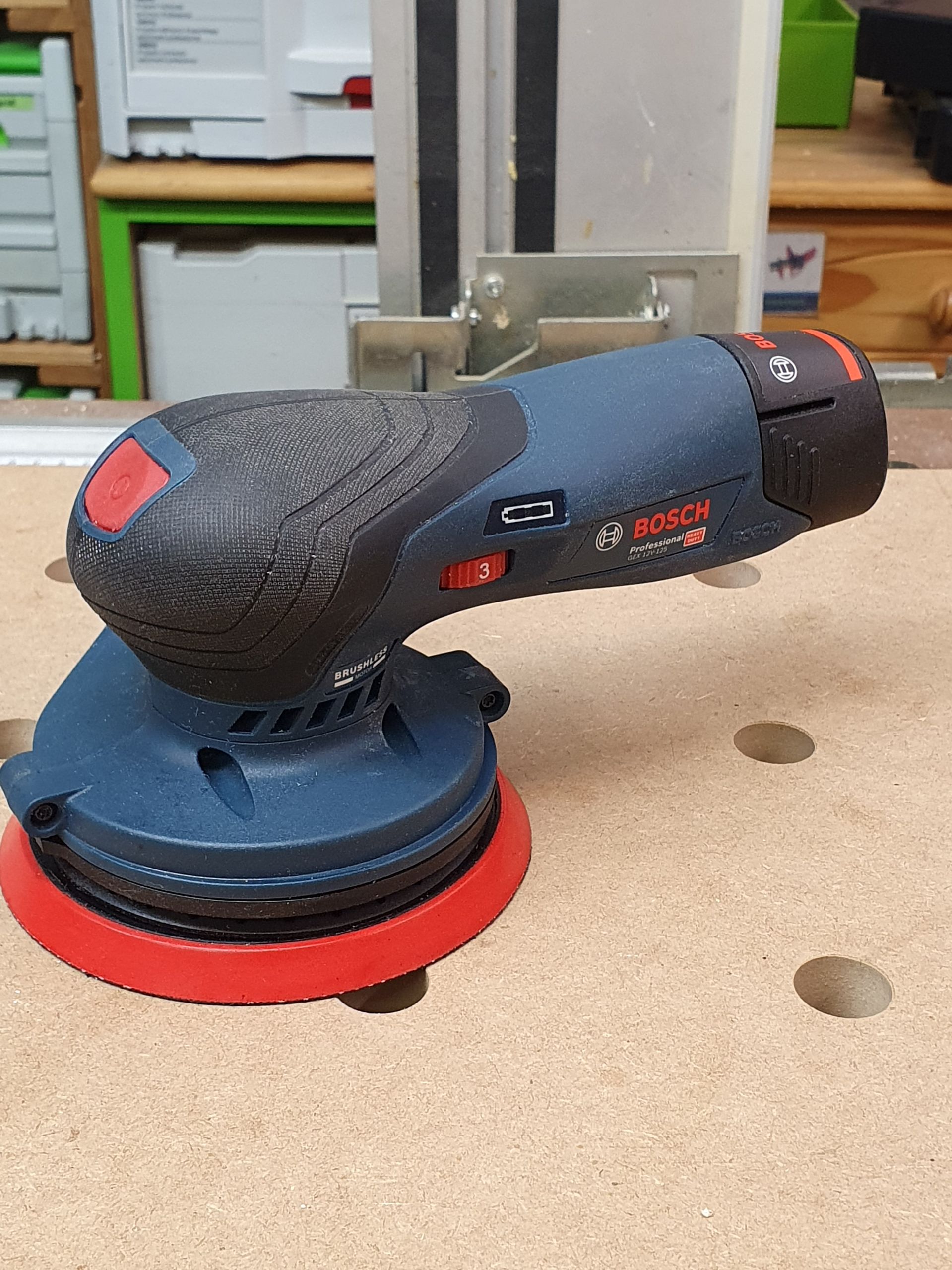 Exzenterschleifer GEX 12V-125 Professional von Bosch-seitlich