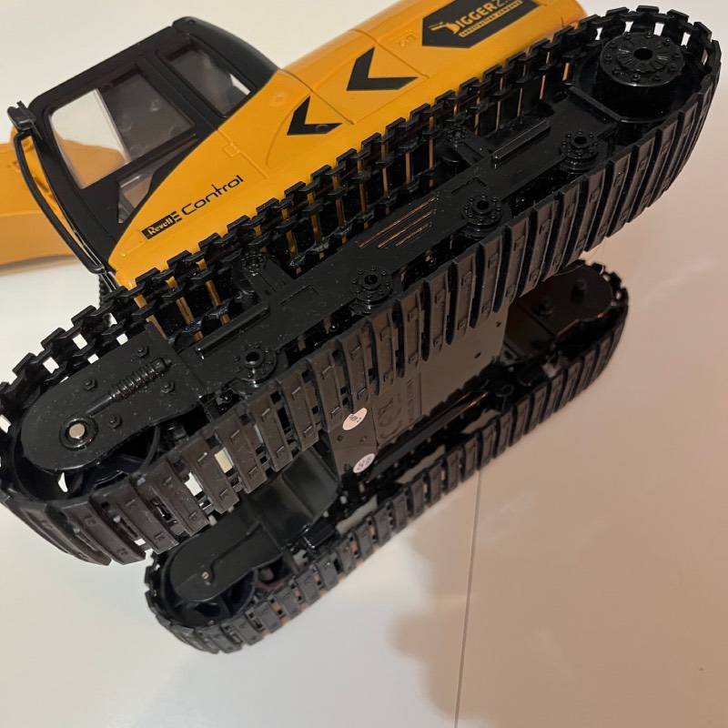 Ferngesteuerter Bagger: "Digger 2.0" von Revell Control im Review von Revell Control ©https://dadslife.de
