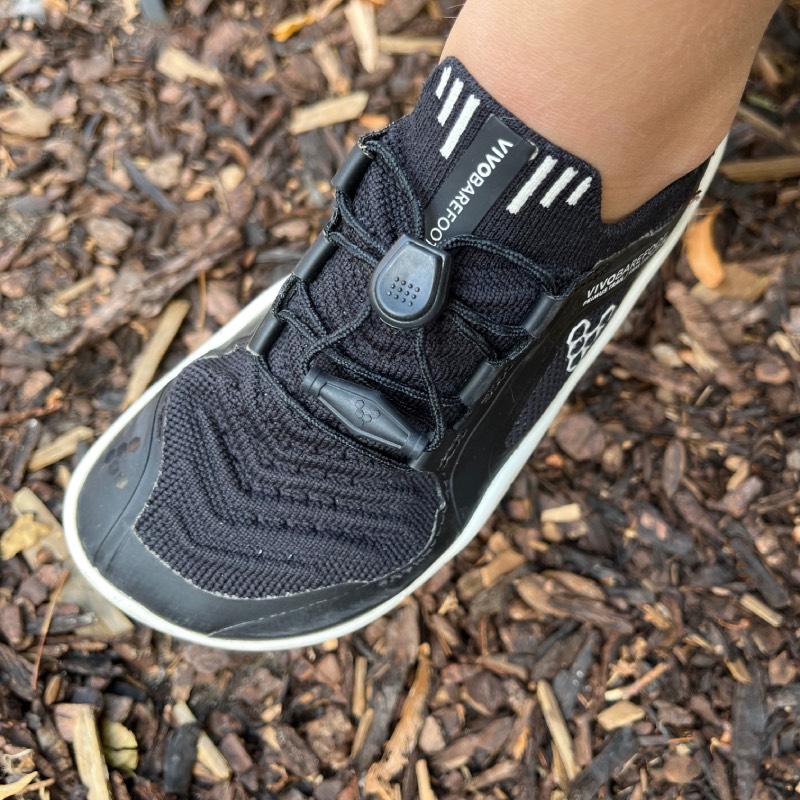Barfußschuhe: "Primus Trail Knit FG Kids" von Vivobarefoot im Review von Vivobarefoot ©https://dadslife.de