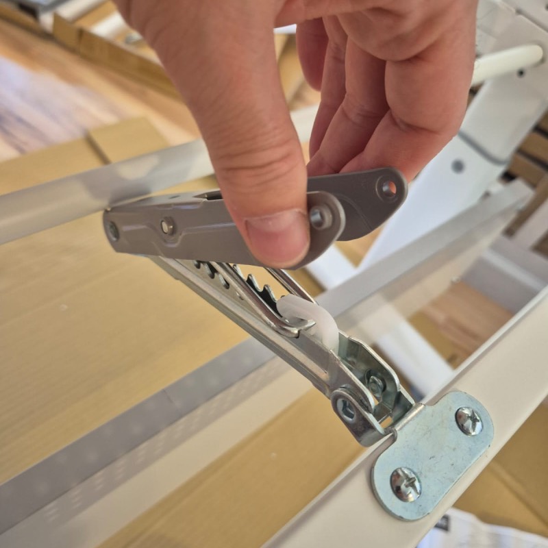 Höhenverstellbarer Kinderschreibtisch "Diego GT" von Paidi ©https://dadslife.de