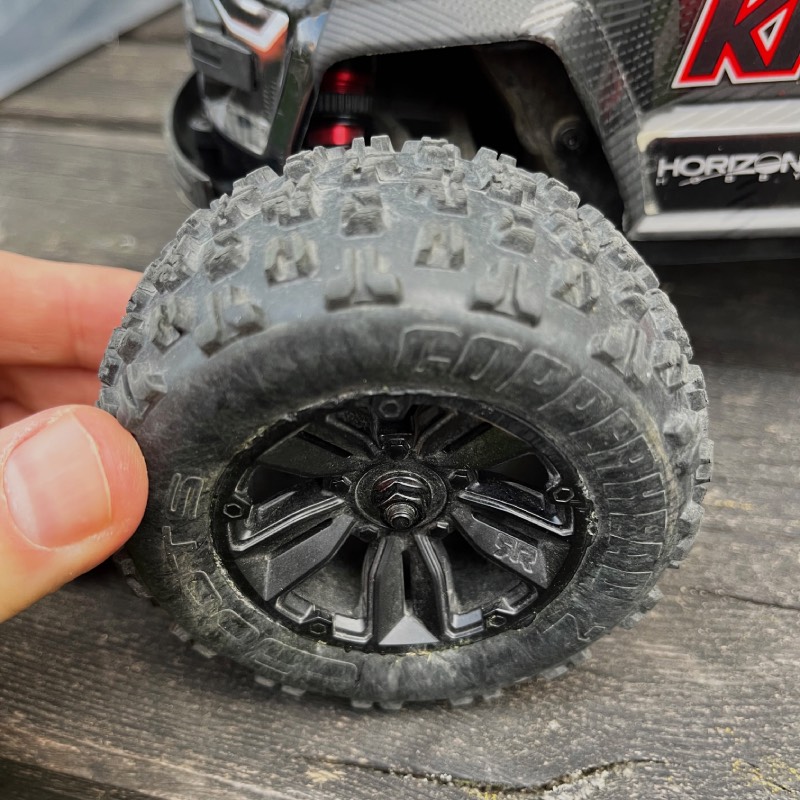Ferngesteuertes Auto "1/16 Mini Kraton 3S" von Arrma ©https://dadslife.de