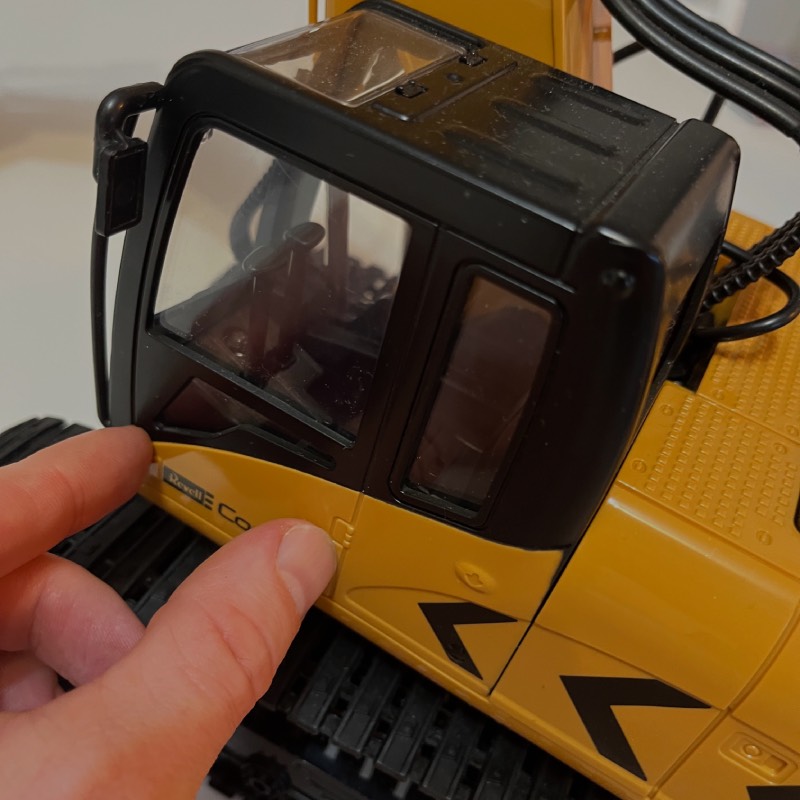 Ferngesteuerter Bagger: "Digger 2.0" von Revell Control im Review von Revell Control ©https://dadslife.de