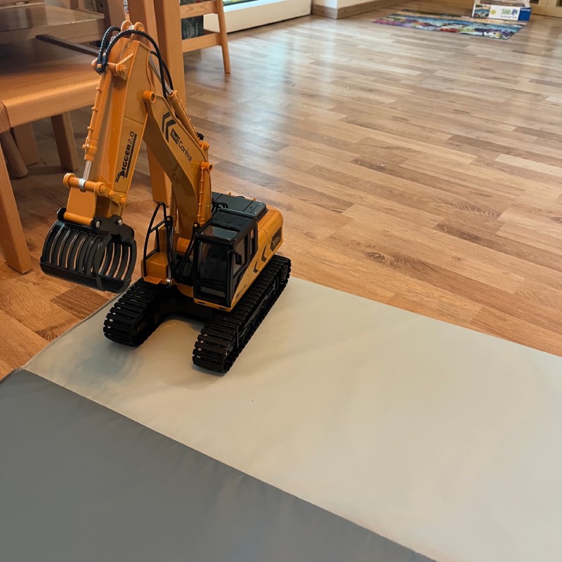 Ferngesteuerter Bagger: "Digger 2.0" von Revell Control im Review von Revell Control ©https://dadslife.de