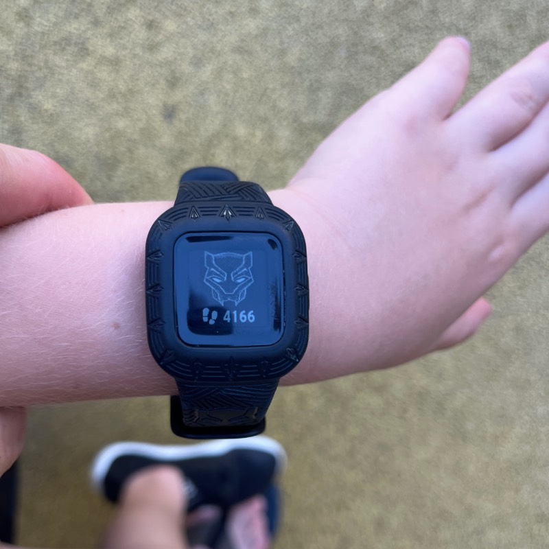 Kinder-Fitnessuhr "vivofit jr. 3" von Garmin ©https://dadslife.de