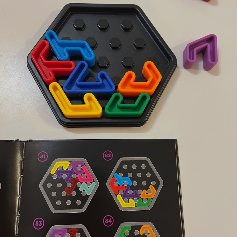 Logikspiel: "IQ Hexagon" von SmartGames im Review von SmartGames ©https://dadslife.de