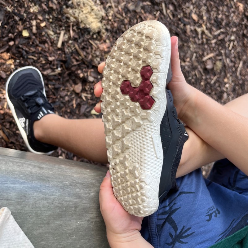 Barfußschuhe: "Primus Trail Knit FG Kids" von Vivobarefoot im Review von Vivobarefoot ©https://dadslife.de