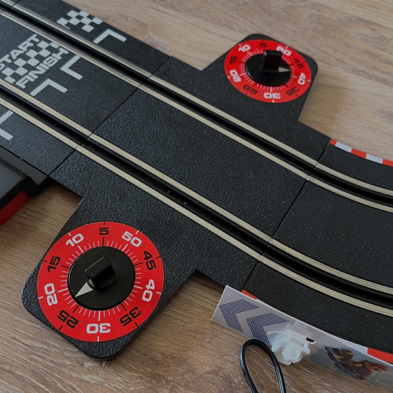 Rennbahn-Set: "Carrera GO!!! Mario Kart" von Carrera im Review von Carrera ©https://dadslife.de